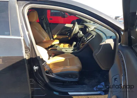 2015 Buick Lacrosse Leather z USA, uszkodzony, nr VIN 1G4GB5G33FF159926